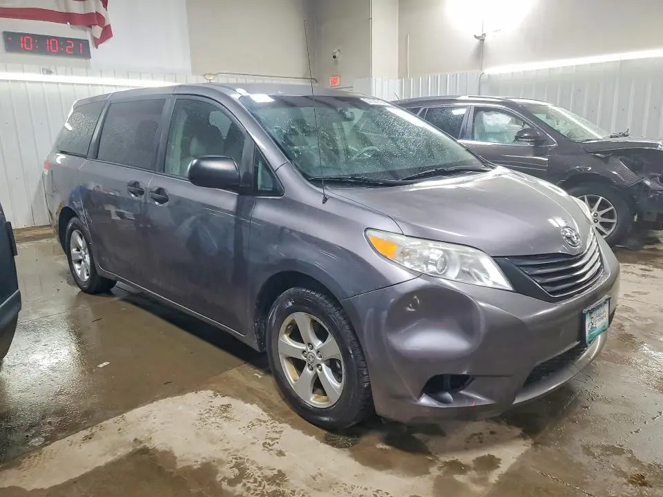 2011 TOYOTA SIENNA BASE 7-PASSENGER  