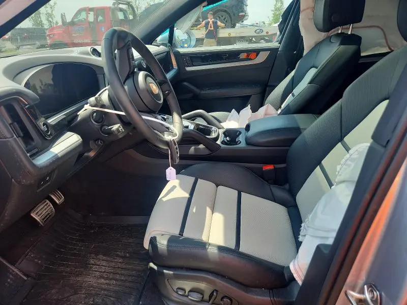 2026 PORSCHE CAYENNE S COUPE  