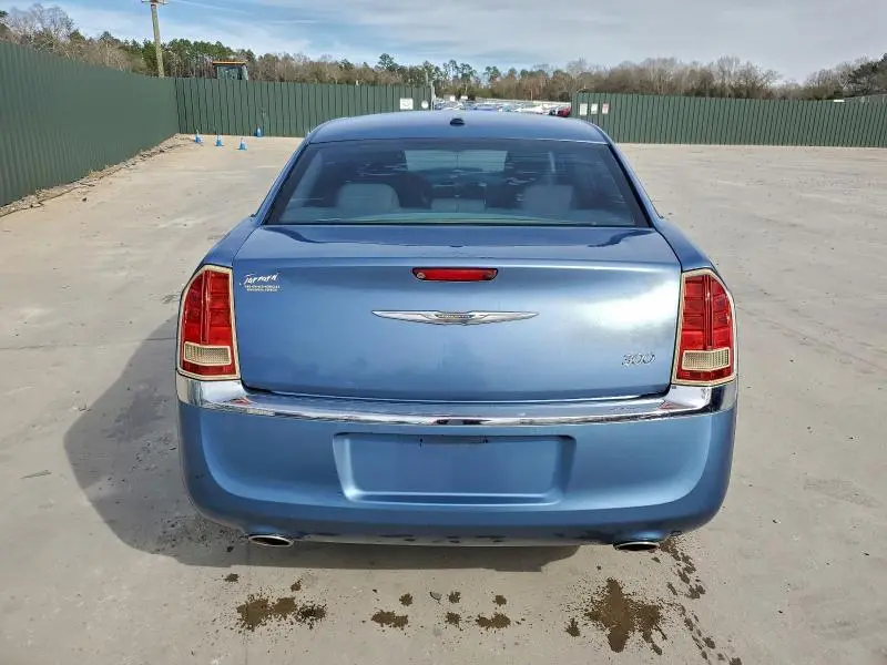 2011 CHRYSLER 300 LIMITED  
