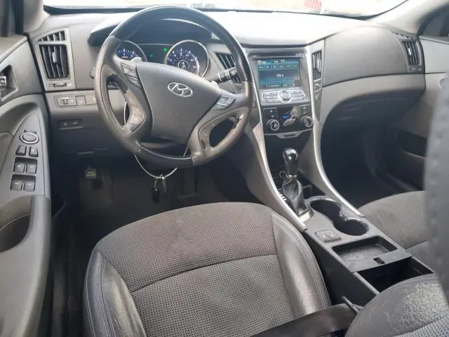 2013 HYUNDAI SONATA SE  