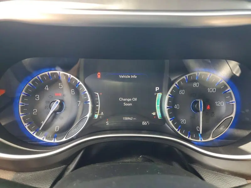 2017 CHRYSLER PACIFICA LIMITED  