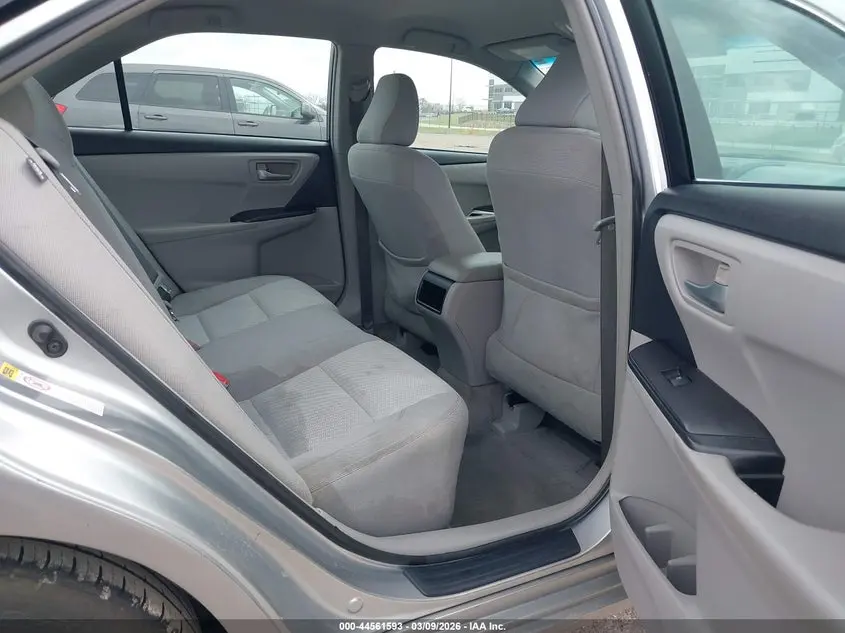 2016 TOYOTA CAMRY LE
