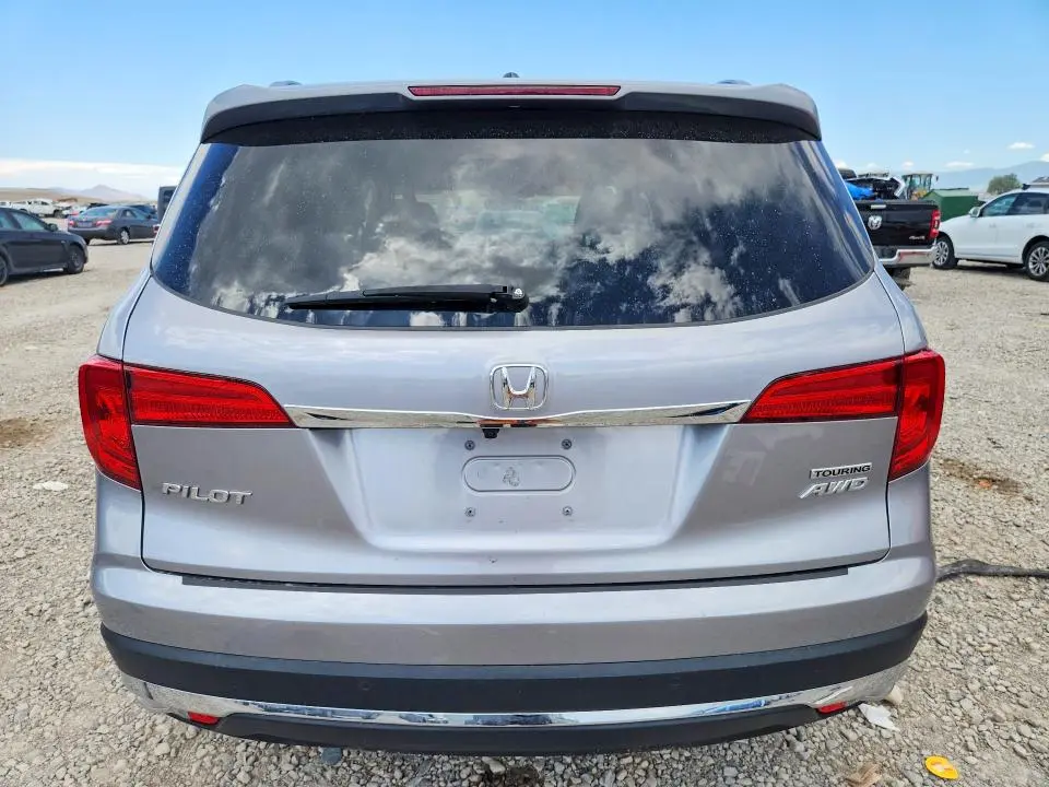2016 HONDA PILOT TOURING  