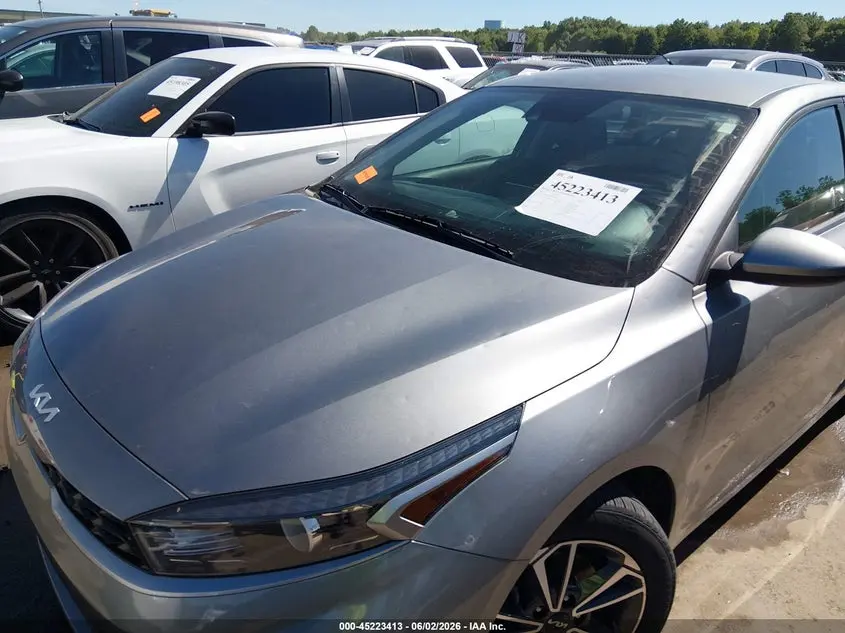 2022 KIA FORTE LXS