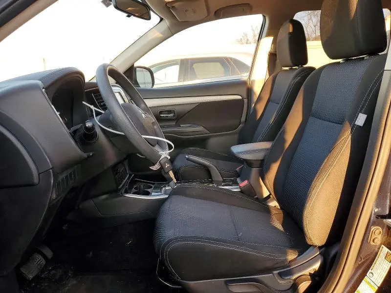 2018 MITSUBISHI OUTLANDER ES  