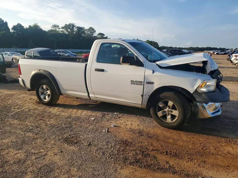 2014 RAM 1500 ST  