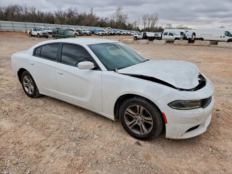2020 DODGE CHARGER SXT  