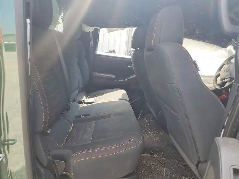 2024 NISSAN FRONTIER PRO-4X  