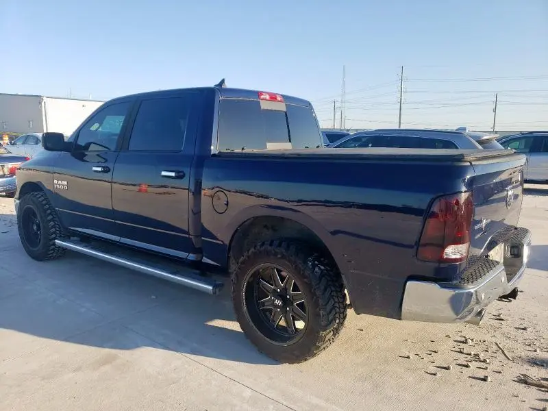 2016 RAM 1500 SLT  