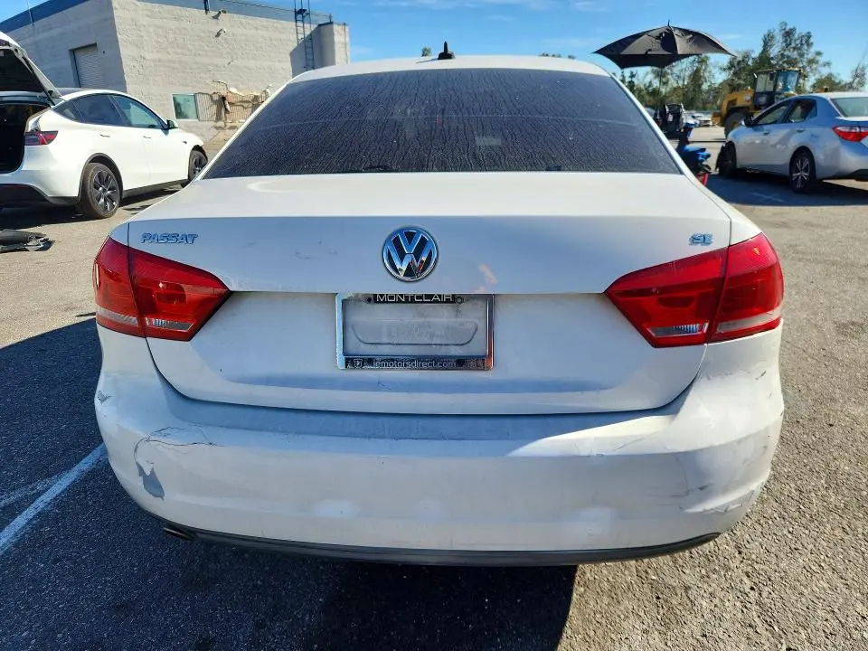 2012 VOLKSWAGEN PASSAT SE  