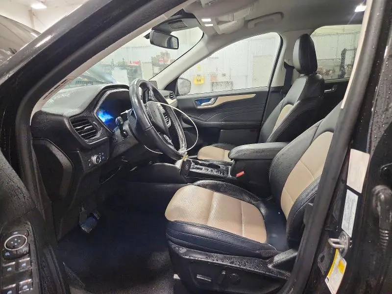 2022 FORD ESCAPE TITANIUM  