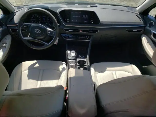 2022 HYUNDAI SONATA SE  