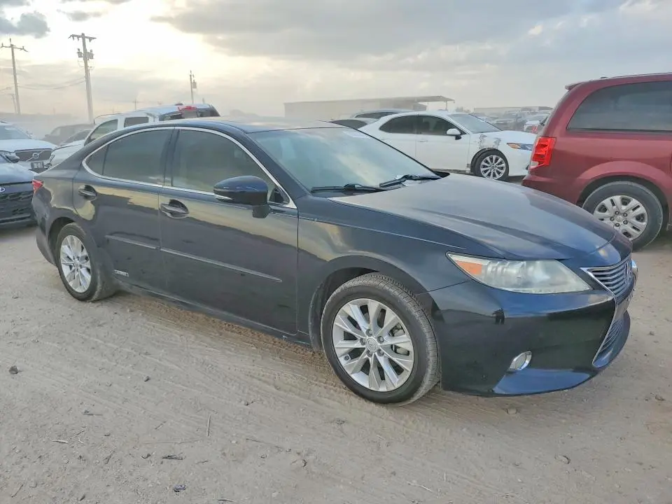 2013 LEXUS ES 300H  