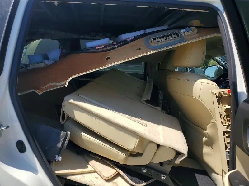 2015 TOYOTA HIGHLANDER LE PLUS  