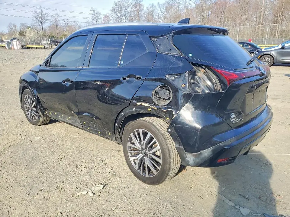 2021 NISSAN KICKS SV  