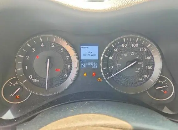 2014 INFINITI Q70 3.7  