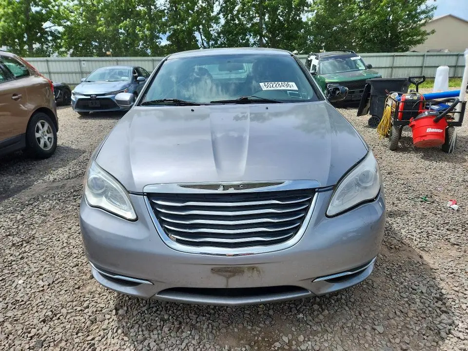2013 CHRYSLER 200 LX  
