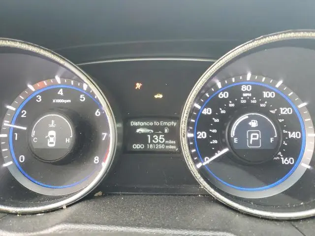 2011 HYUNDAI SONATA SE  