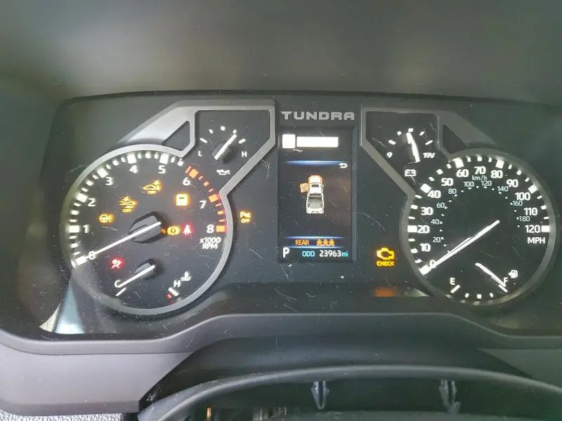 2024 TOYOTA TUNDRA CREWMAX SR  