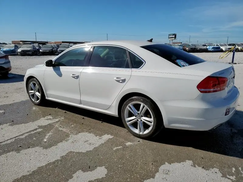 2014 VOLKSWAGEN PASSAT SE  