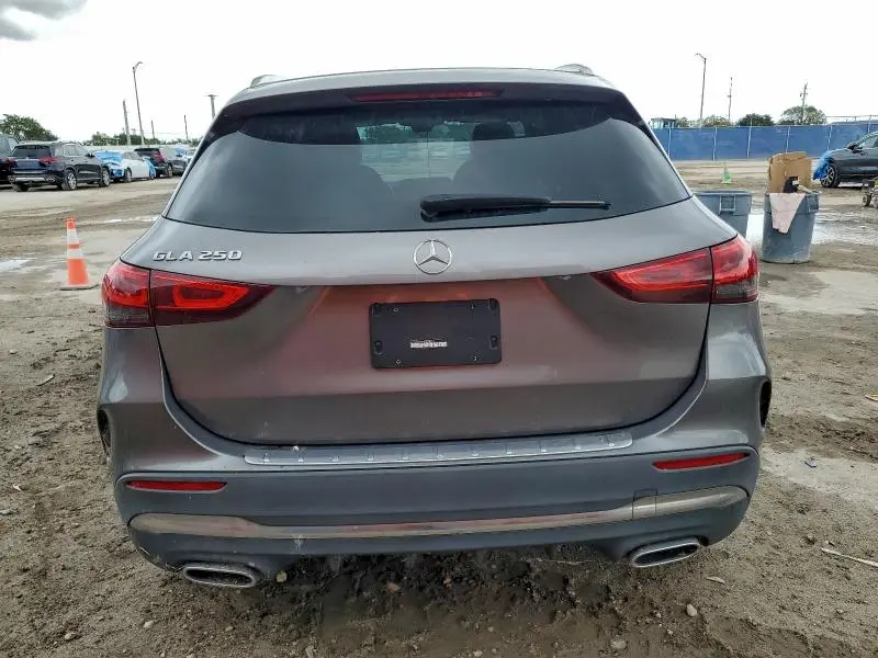 2022 MERCEDES-BENZ GLA 250  