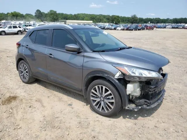 2021 NISSAN KICKS SV  