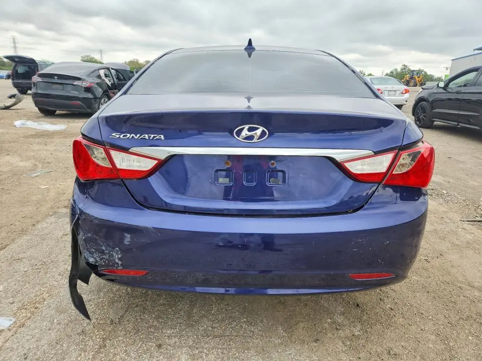 2011 HYUNDAI SONATA GLS  