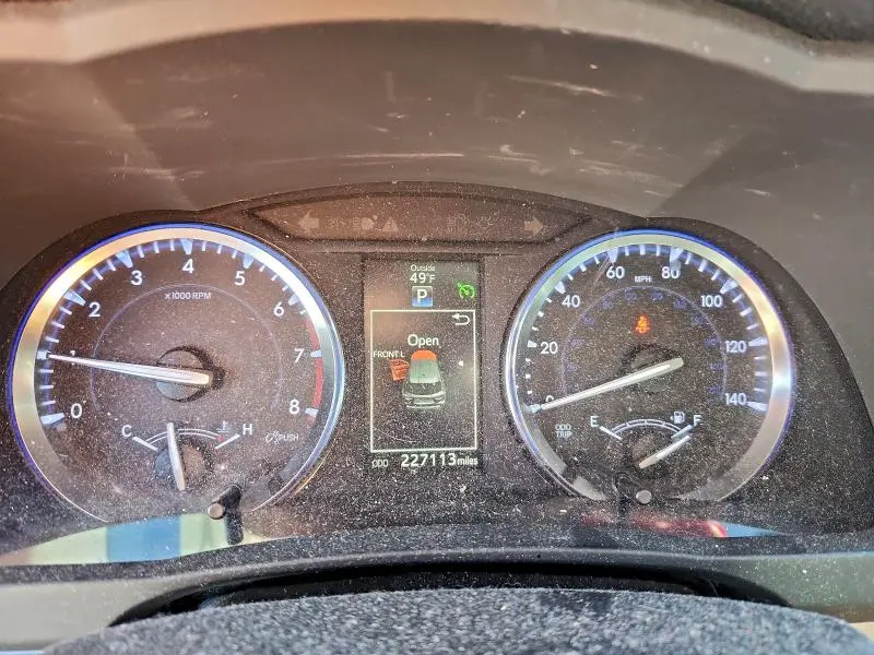 2015 TOYOTA HIGHLANDER XLE  