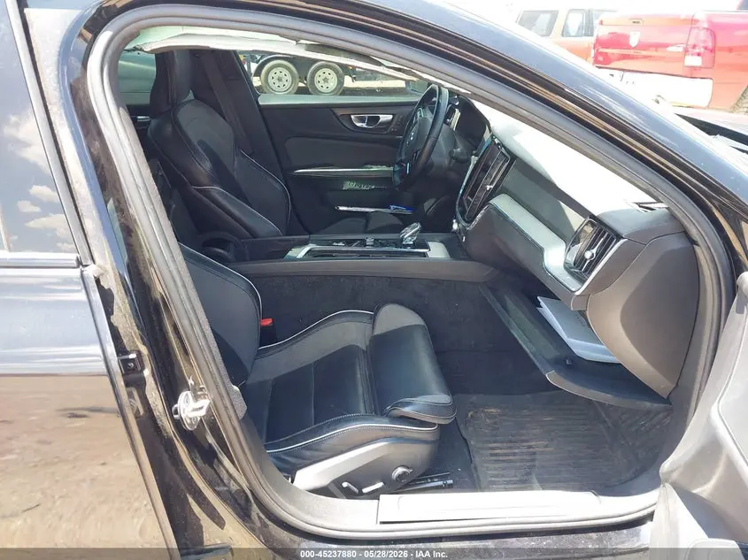 2024 VOLVO S60 B5 PLUS BLACK EDITION