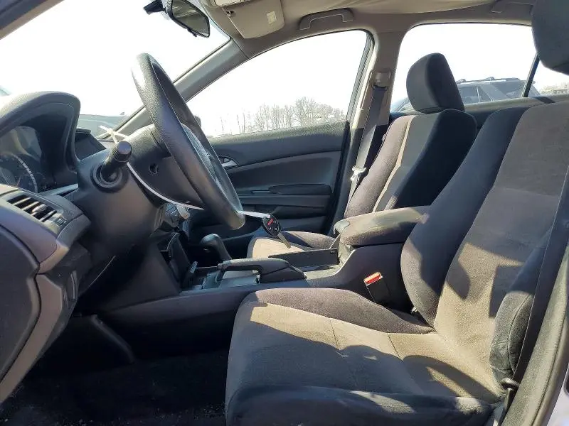 2010 HONDA ACCORD LX  