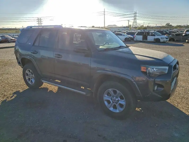 2018 TOYOTA 4RUNNER SR5/SR5 PREMIUM  
