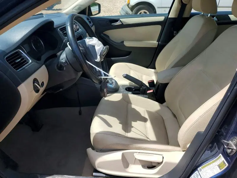 2012 VOLKSWAGEN JETTA   