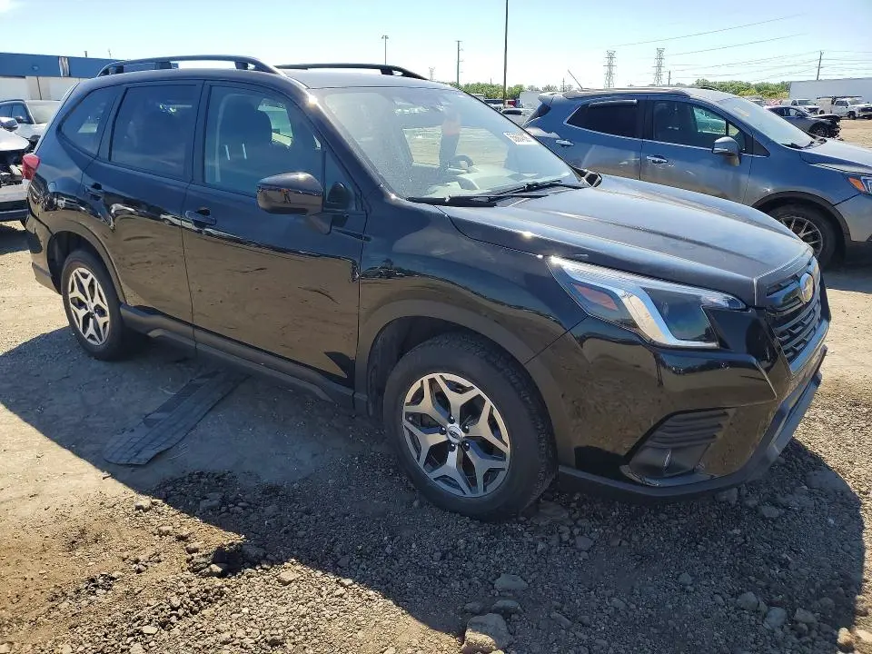 2024 SUBARU FORESTER PREMIUM  
