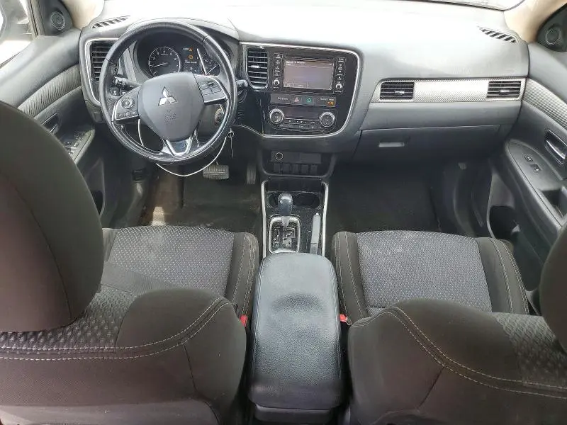2017 MITSUBISHI OUTLANDER ES  