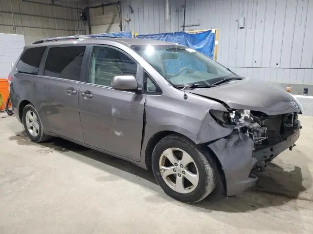 2013 TOYOTA SIENNA LE  