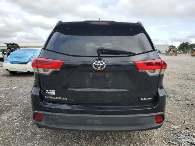 2017 TOYOTA HIGHLANDER LE  