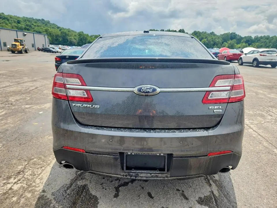2016 FORD TAURUS SEL  
