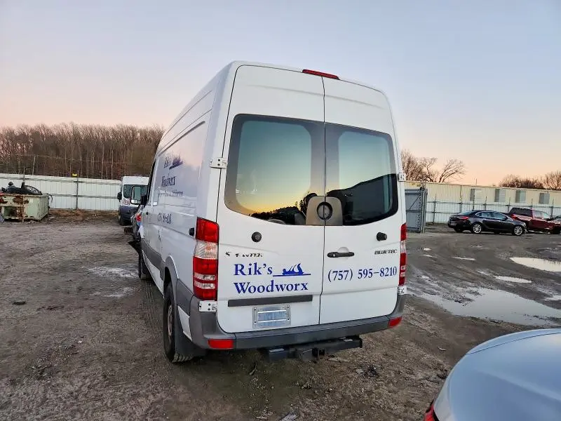 2013 MERCEDES-BENZ SPRINTER 2500  
