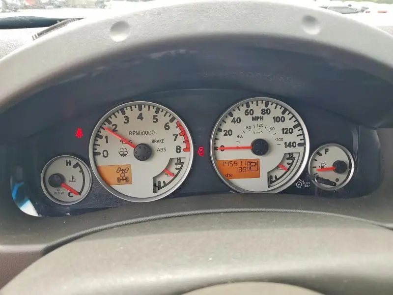 2013 NISSAN FRONTIER S  