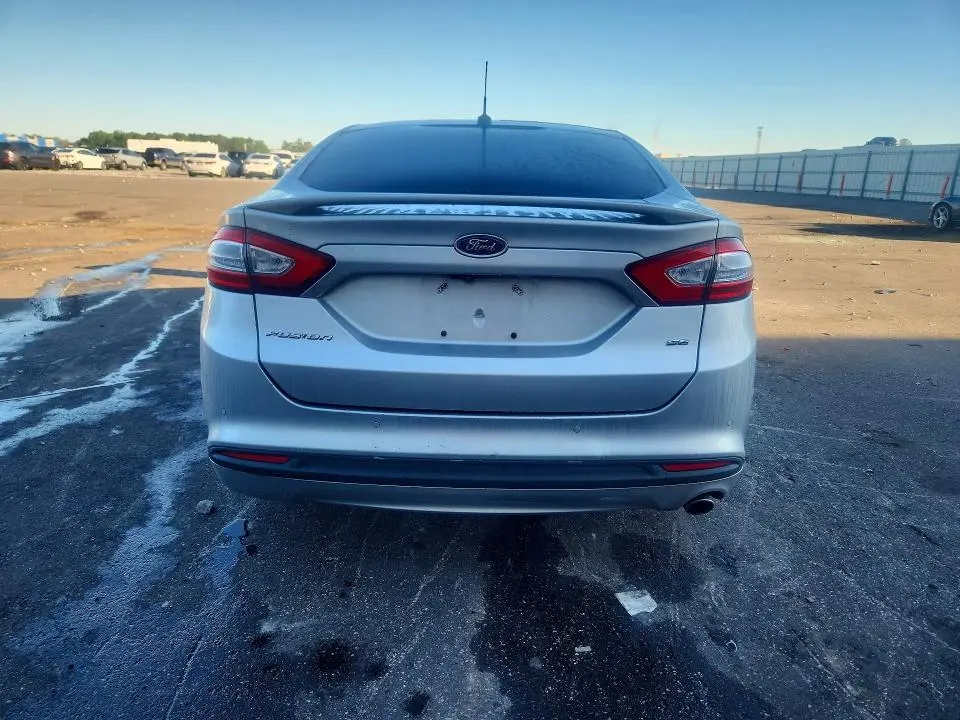 2015 FORD FUSION SE  