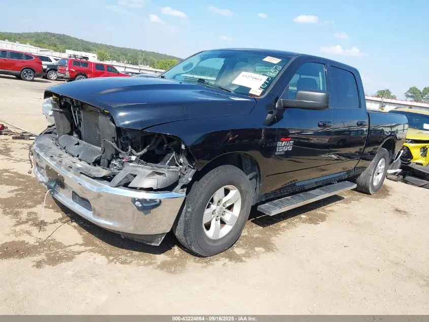 2020 RAM 1500 CLASSIC SLT  4X2 6'4 BOX