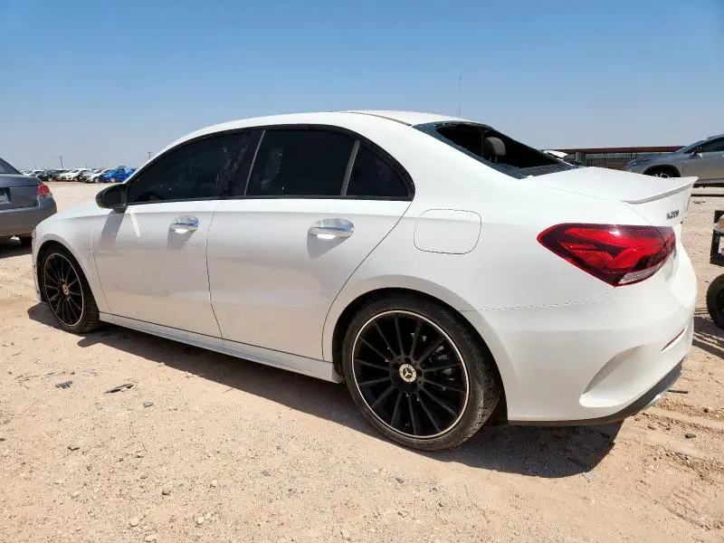 2022 MERCEDES-BENZ A 220  