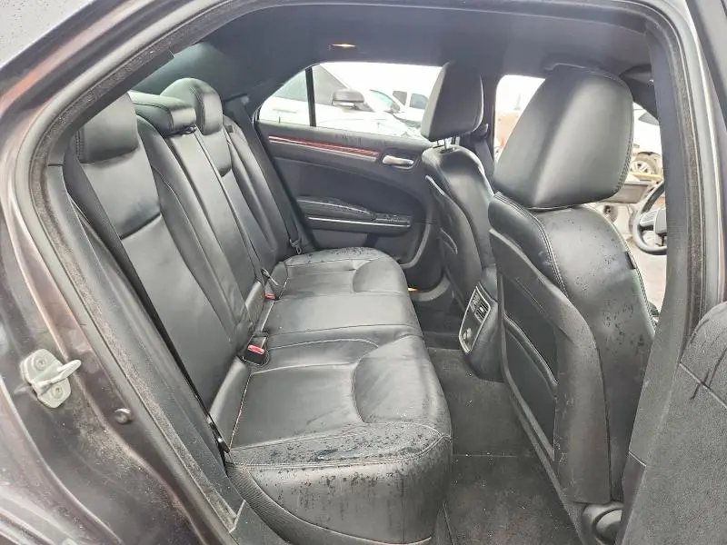 2013 CHRYSLER 300   