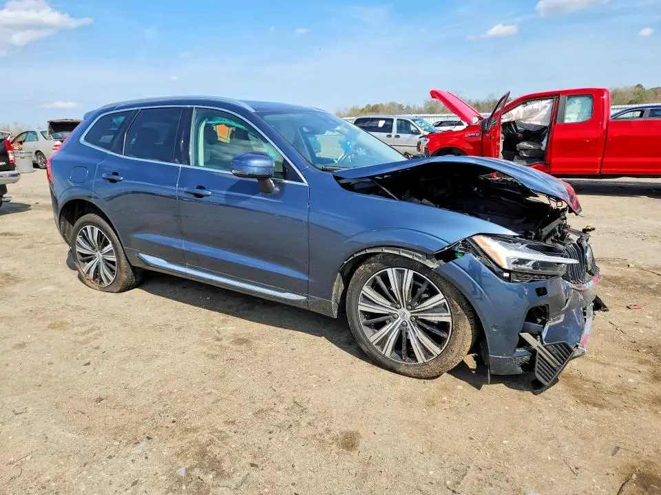 2023 VOLVO XC60 PLUS  