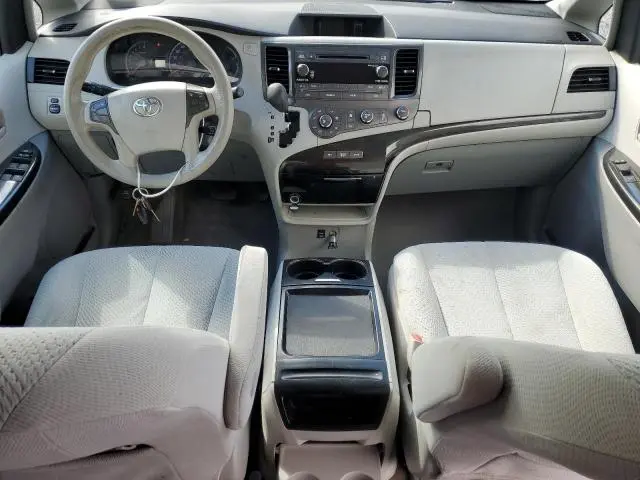 2011 TOYOTA SIENNA LE  