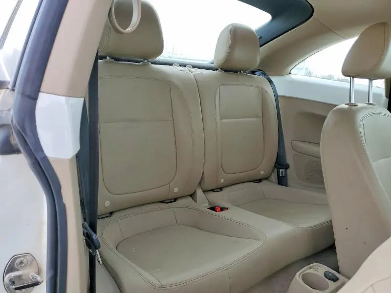 2013 VOLKSWAGEN BEETLE   