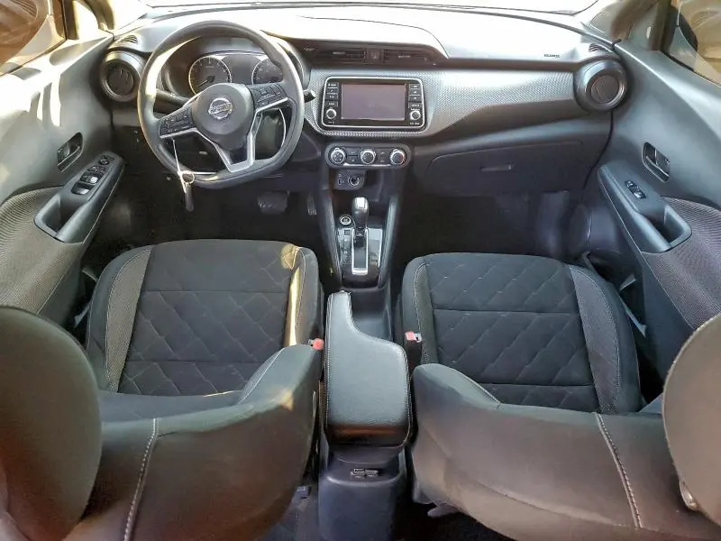 2020 NISSAN KICKS S  