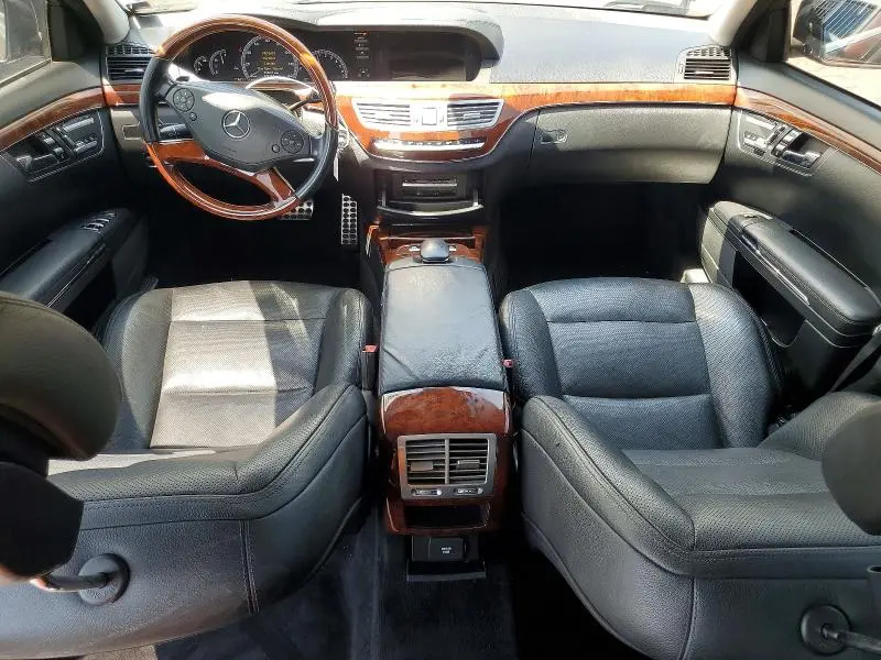2011 MERCEDES-BENZ S 550  