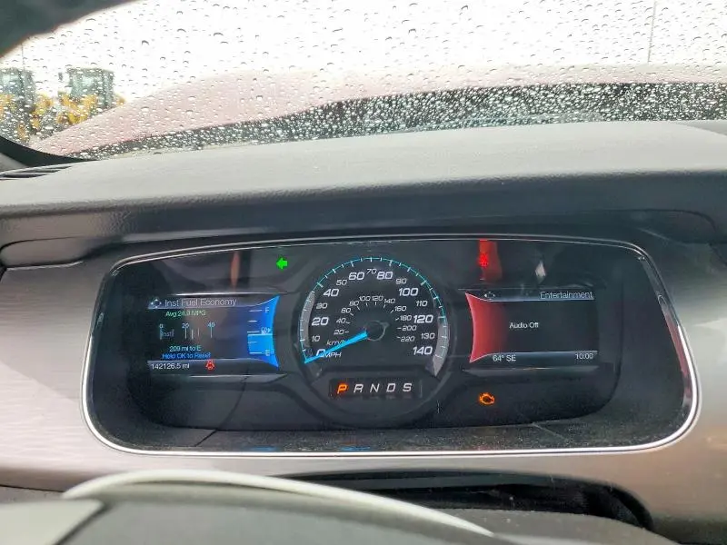 2015 FORD TAURUS SEL  