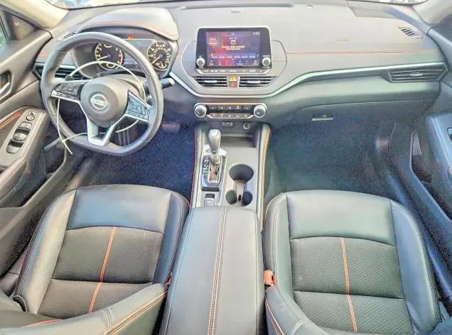 2019 NISSAN ALTIMA SR  